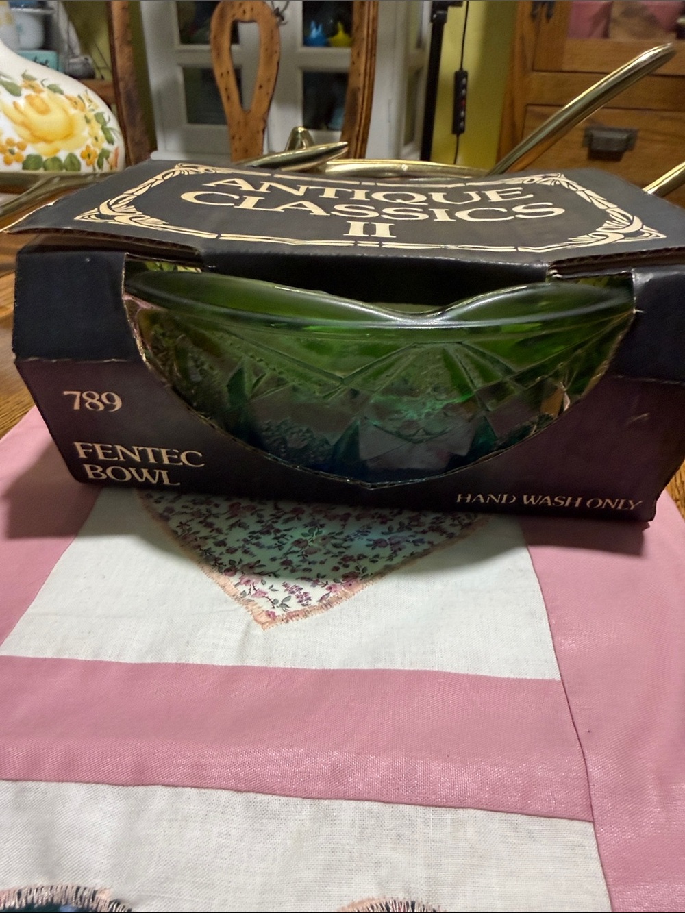 Antique Classics Fentec Green blue ombré Jeannette Glass Serving Bowl 8”